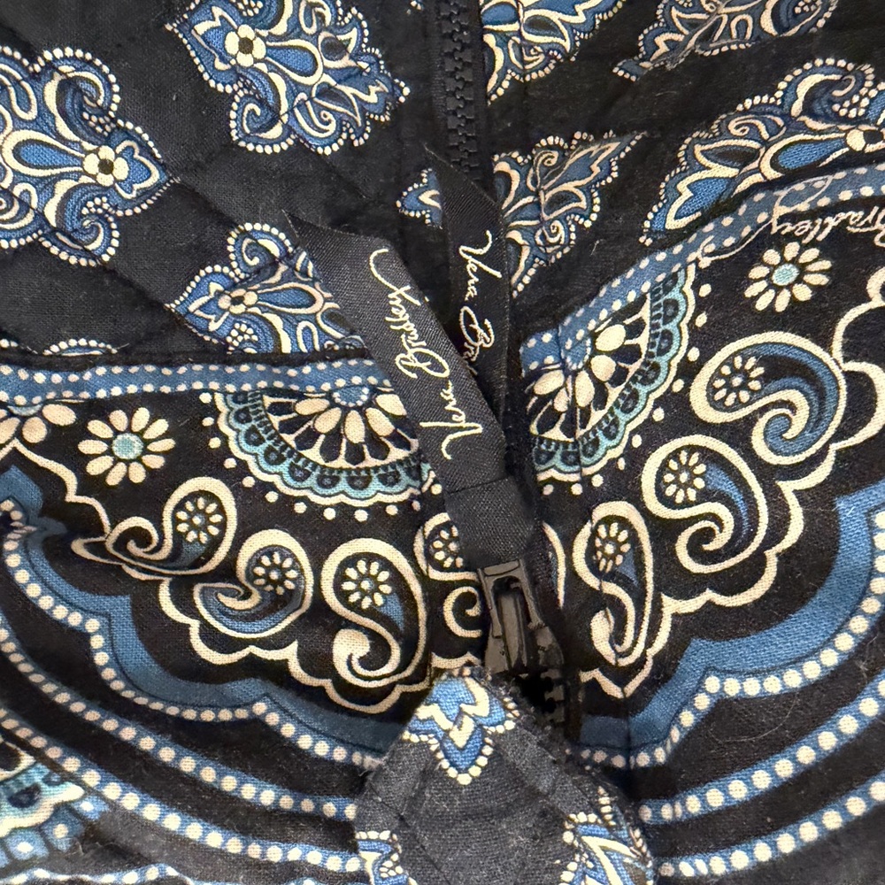 Vera Bradley Duffle Bag - Picture 3 of 4